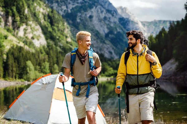 Le Camping du Lavedan organise-t-il des excursions locales ?